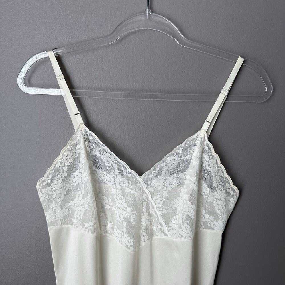 Vintage Vanity Fair Full Slip Lace Antron III‎ Nylon 70s Cream Womens 34 Medium - Picture 6 of 15